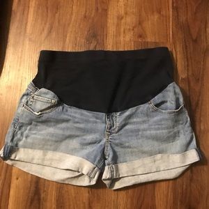 Women's old navy maternity shorts size 10